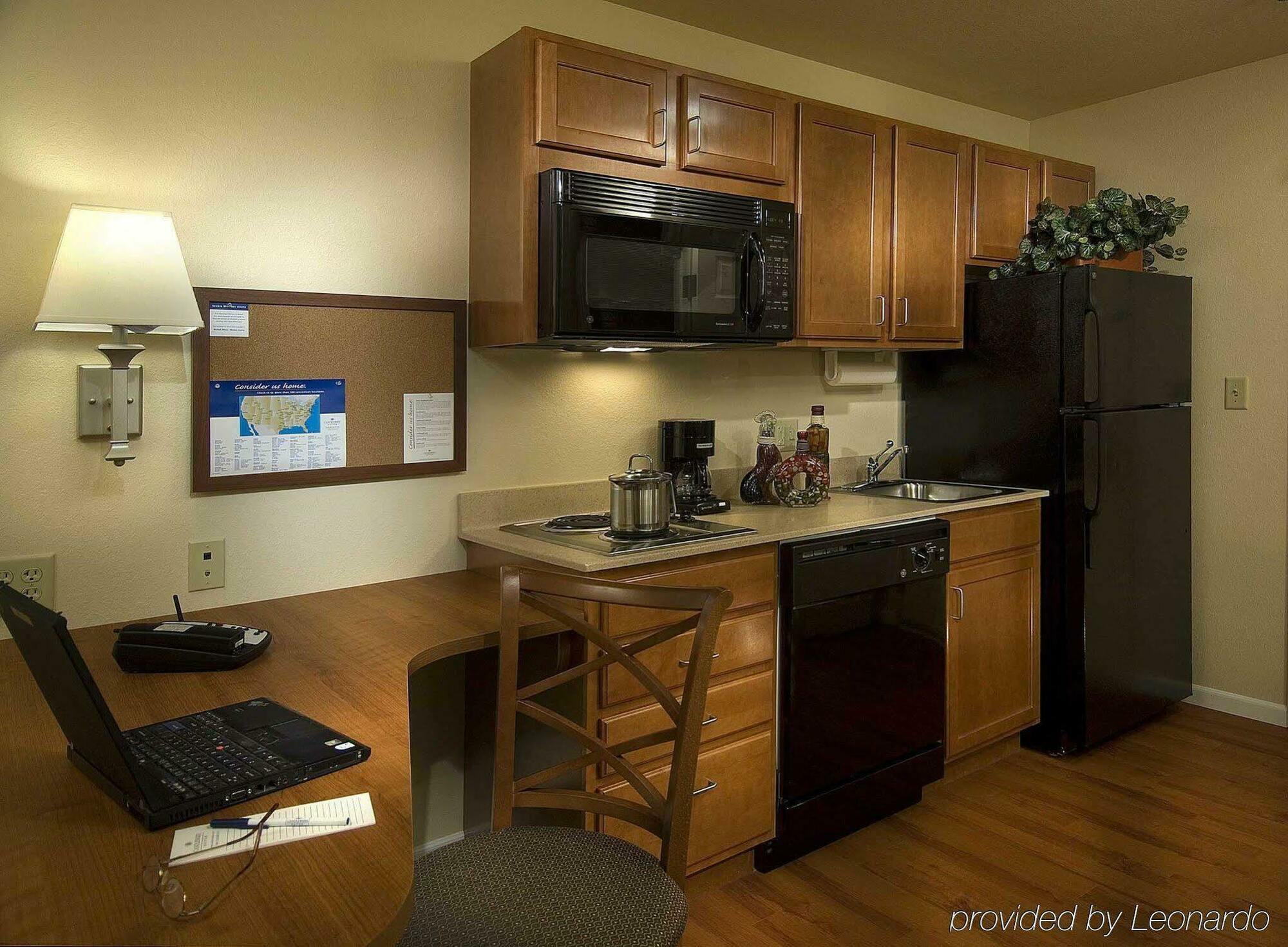 Candlewood Suites Lafayette - River Ranch By Ihg Room photo